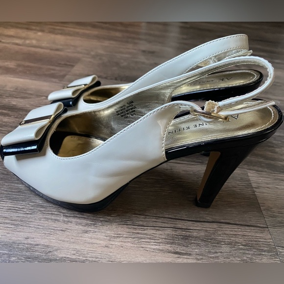 Anne Klein Women’s Black & Cream Slingback Heels Size 6.5 - Picture 7 of 15